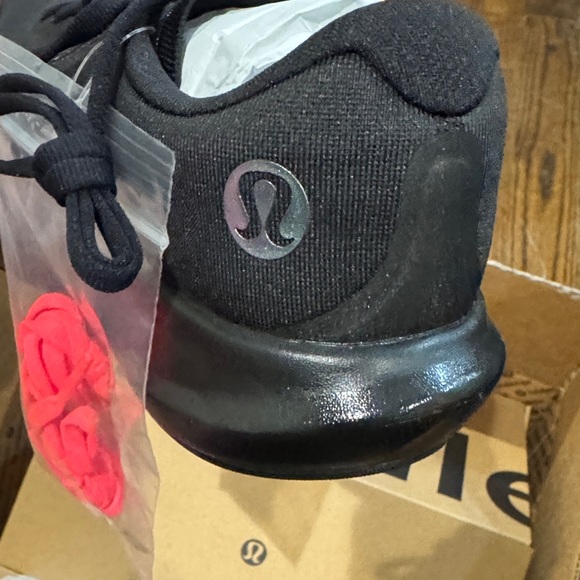 Lululemon Black Athletic Sneakers/US 7.5/Brand New/NIB! Never Worn! Gorgeous! - Picture 14 of 16
